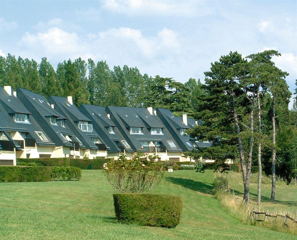 Lagrange Vacances Les Hauts De Clairvallon Houlgate Esterno foto